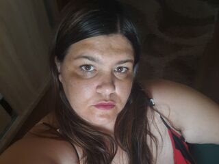 IonyEllaa