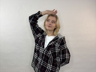 LorieYancy Live Cam live cam amateur