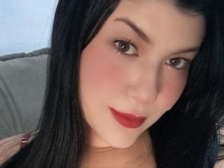 QueenDommenique Rooms live cam cum eating