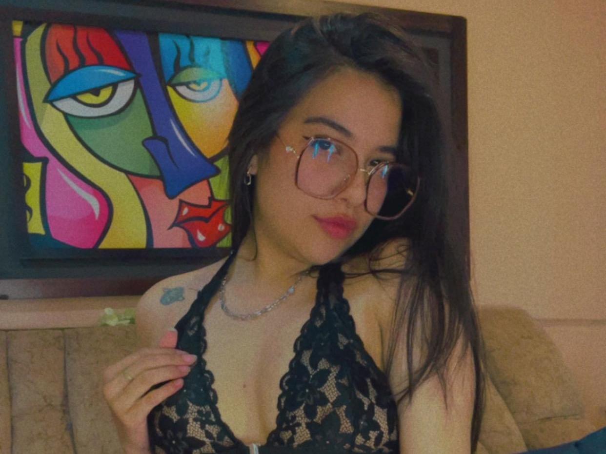 lovelyybunnyy Live Cam live cam socks