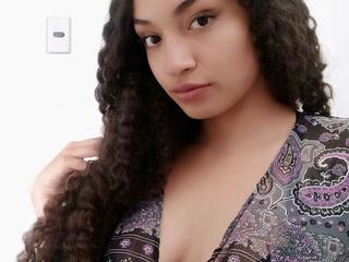 mialoveMost Live Cam live cam face sitting