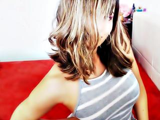 xCuteDollx Live Cam live cam ass bouncing